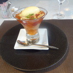 ラ ヴォワール - （デザート）ピーチメルパ