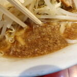 ラーメン二郎 - スープ