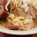 ラーメン二郎 - ニンニク少し