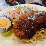 とんかつ 食べ処 なか川 - ソースもうまい！