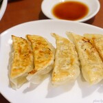 吉兆夢 - 2022年4月　餃子【税込280円】