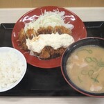 Katsuya - タルタルチキンカツ定食とん汁大