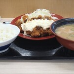 Katsuya - タルタルチキンカツ定食とん汁大