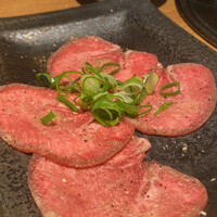 焼肉 にくなべ屋 神戸びいどろ 北野坂店 - 