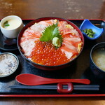 HARERUYA - サーモンいくら丼（サーモン・いくら）