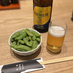 うなぎ四代目菊川 - 茶豆とビール中瓶