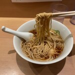 らぁ麺 はやし田 - 麺リフトしてみました