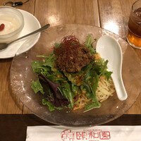 個室中華 頤和園 溜池山王店 - 