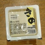 ディオ - きぬ豆腐400g (税抜)36円 (2023.06.23)