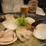 小菜一碟 -  ・ハマグリと春雨のピリ辛白湯煮込み 