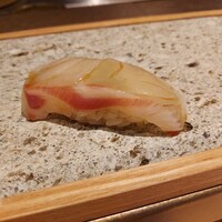 鮨トキドキ串 海老虎 - 真鯛の握り