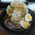 本陣 - 肉カレー天ぷらゆで卵そば 850円