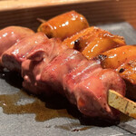 とり茶太郎 - 宮崎地頭鶏白肝、ホロホロ鳥白肝