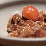 とり茶太郎 - ホロホロ笹身金柑ユッケ刻みエシャロット