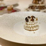 ロオジエ - タヒチ産バニラのパルフェグラッセとメレンゲ　
      マロンコンフィ