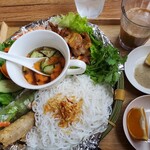 SAIGON MERCI - ランチSET2 ベトナムつけ麺