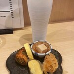 串揚げ タケナカ - 前菜と生ビール