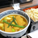 藤ヱ門 - カレー肉汁うどん 950円
            (麺をセイロ盛りに変更−30円)