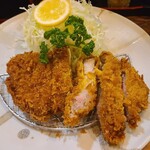 味の六白 - 艶やかにエロく揚がってます