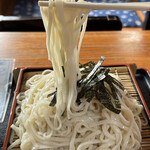 釜揚げうどん 大輝 - 細麺ながらも、なかなかの重量感あります。