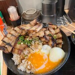 炭火焼き豚丼専門店 豚小家 - 