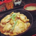 資さんうどん - 鶏天とじ丼  580円