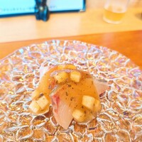 京料理 阿うん - ⚫縞あじ  出汁と梅のジュレ