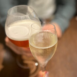 biodinamico - クラフトビールとスパークリングワインで乾杯♪
      ♪(*^^)o∀*∀o(^^*)♪ 