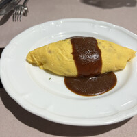 厳選洋食さくらい - オムライスハーフ（デミグラスソース）