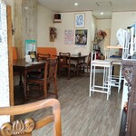 Mikikafe - 店内