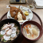 d47食堂 - 松浦漁港のアジフライ　タコメシ
