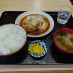 味里屋食堂 - 「かつ煮定食」(¥650-税込)