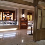 The Peninsula Boutique & Café - 