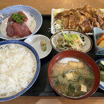 香取屋 - 焼肉と刺身のW定食1,000円