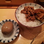 饗 くろ喜 - 13.08.06【くろ喜の夏麺 第6弾】味玉(100円)・キーマご飯(100円)