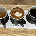 COFFEE VALLEY - Three Peaks（680円）右から、コーヒー、カプチーノ、エスプレッソ
