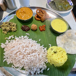 インダスレイ - Special Seafood Kerala Meals Served on Banana Leaf