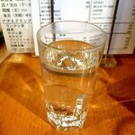 Yakitori Ebisu - 芋焼酎「黒甕」（390円）のお湯割り（+50円）