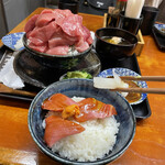 海鮮丼専門店 木津 魚市食堂 - もう一つの ご飯に乗せて頂きます！