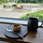 scene coffee roaster - 料理写真:窓の外は越後丘陵公園の入り口