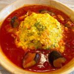 オムライス＆パスタ Kent's - ナスとチーズのバジルオムライス
バジルを含んだ卵が爽やかに香ります