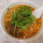 麺や二代目 夜来香 - スパイスラーメン：９００円（税込）【２０２３年６月撮影】