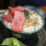 海鮮丼専門店 木津 魚市食堂 - 一枚づつ乗せてくれます^o^