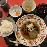 Kifune - 煮魚定食2000円