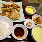 Biri Chun - 大餃子定食 いただきます(^○^)