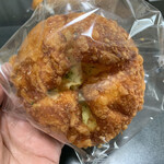 パン工房クルール - ガーリックチーズパン　２６０円