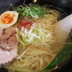 らーめん工房 海 - だし塩ラーメン