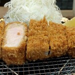 ロマンシング とんかつキッチン たぐ - 