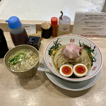 つけめん金龍 - 