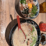 豚骨ラーメン 銀水 - 